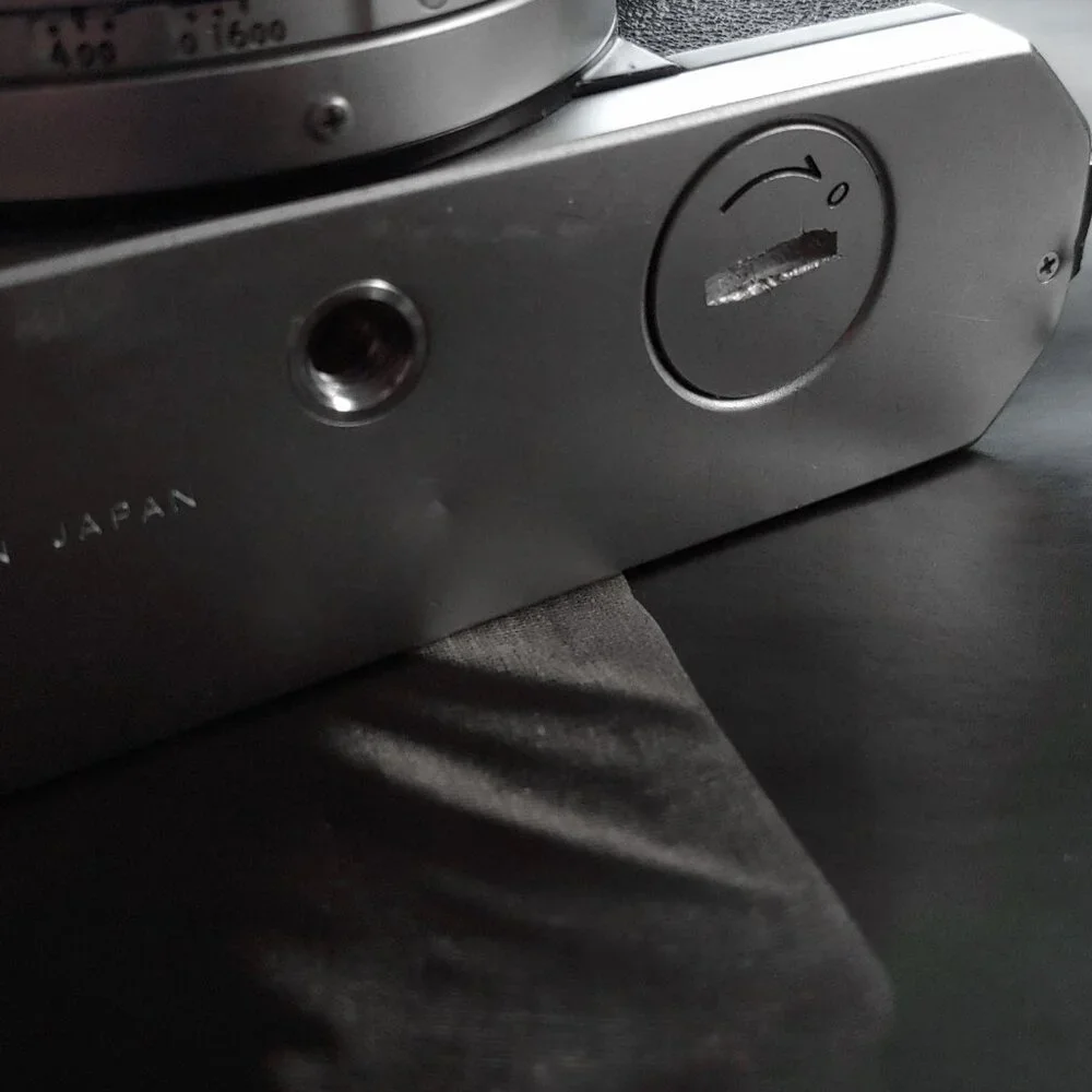 Vintage Nikkormat/Nikon FT2 35mm Film Camera + 50mm Nikor Lens